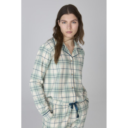 Pijama largo para mujer en blanco con diseño en cuadros verdes Pijama largo para mujer en blanco con diseño en cuadros verdes