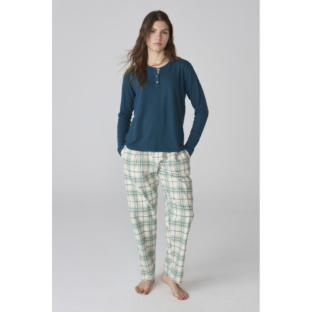 Pijama para mujer en azul con pantalón de cuadros verdes Pijama para mujer en azul con pantalón de cuadros verdes