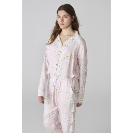Pijama largo para mujer en rosa con estampado floral Pijama largo para mujer en rosa con estampado floral