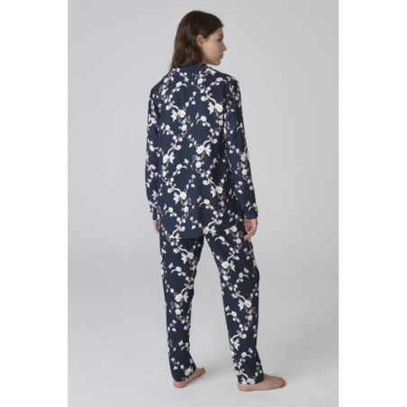 Pijama de mujer largo en azul marino con estampado floral Pijama de mujer largo en azul marino con estampado floral