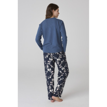 Pijama de mujer con camiseta azul y pantalón estampado floral en azul marino