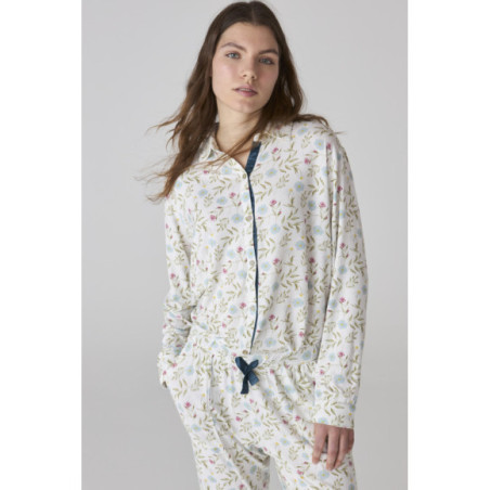 Conjunto de pijama para mujer en blanco con estampado floral delicado