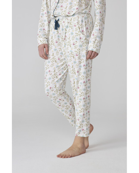 Conjunto de pijama para mujer en blanco con estampado floral delicado Conjunto de pijama para mujer en blanco con estampado floral delicado
