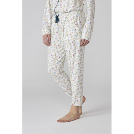 Conjunto de pijama para mujer en blanco con estampado floral delicado