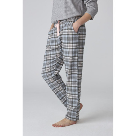 Pijama de mujer con pantalón de cuadros y camiseta de manga larga Pijama de mujer con pantalón de cuadros y camiseta de manga larga