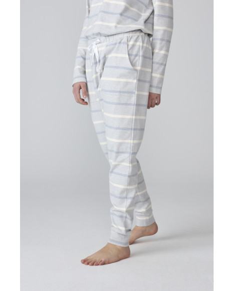 Pijama de mujer con rayas en tonos grises y azul claro Pijama de mujer con rayas en tonos grises y azul claro
