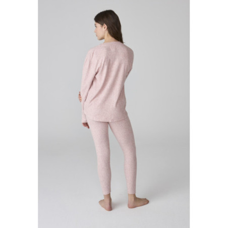 Pijama para mujer en rosa de canalé con jersey de pico y leggings Pijama para mujer en rosa de canalé con jersey de pico y leggings