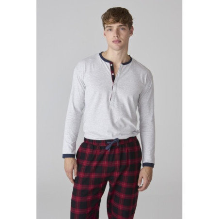 Pijama de hombre con camiseta gris y cuello henley Pijama de hombre con camiseta gris y cuello henley