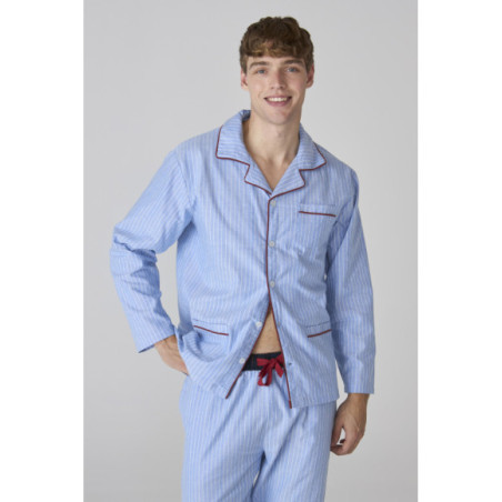 Set clásico de pijama para hombre en tono celeste y camisa de botones Set clásico de pijama para hombre en tono celeste y camisa de botones