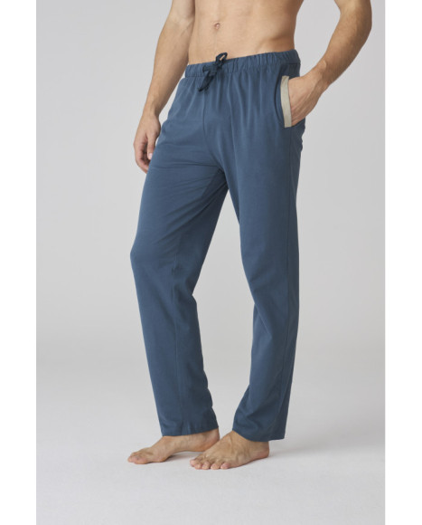 Conjunto de pijama para hombre a rayas azules con pantalón liso en tono azul Conjunto de pijama para hombre a rayas azules con pantalón liso en tono azul