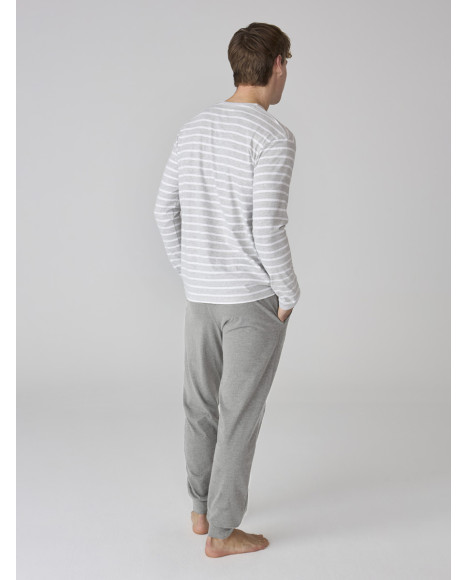 Set de pijama para hombre en gris jaspeado con camiseta a rayas y pantalón liso Set de pijama para hombre en gris jaspeado con camiseta a rayas y pantalón liso