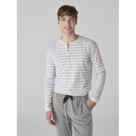 Set de pijama para hombre en gris jaspeado con camiseta a rayas y pantalón liso Set de pijama para hombre en gris jaspeado con camiseta a rayas y pantalón liso